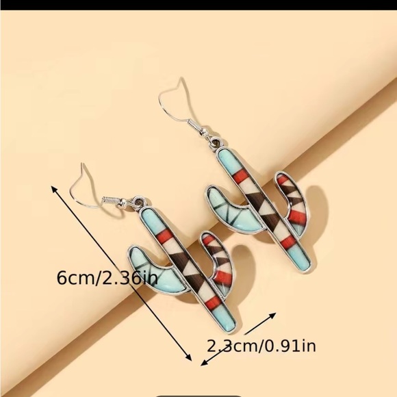 NWT Western Turquoise earrings Aztec Cactus Design
Zinc Alloy Silver Plated - Picture 2 of 5